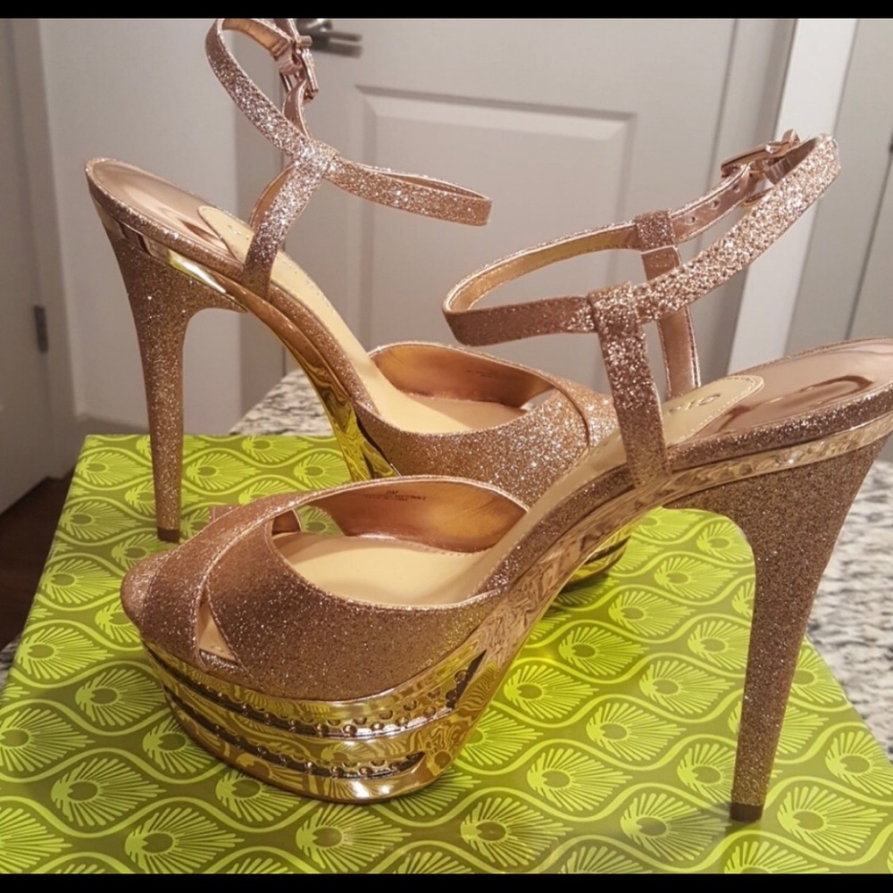 Gianni Bini glitter heels Size 7 ( Brand new)